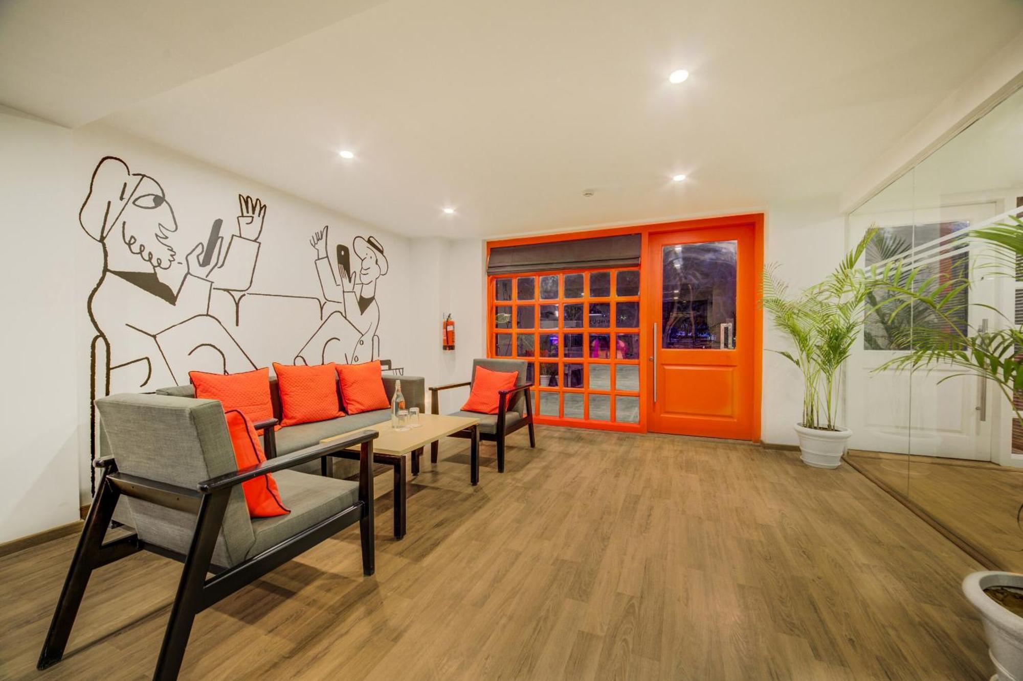 Townhouse Golf Course Road 호텔 구르가온 외부 사진